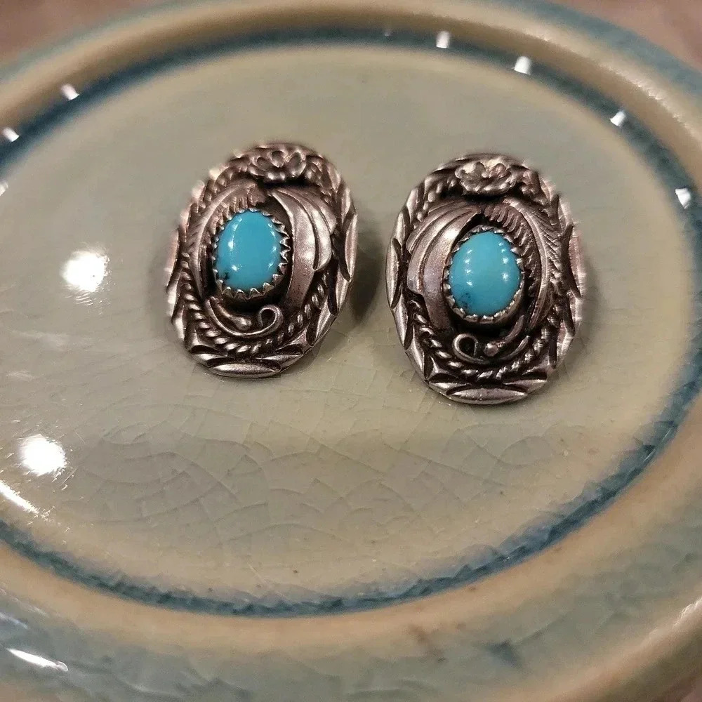Vintage Sterling & Turquoise Clipon Earrings